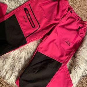 Pink snow/ski pants!!!!!